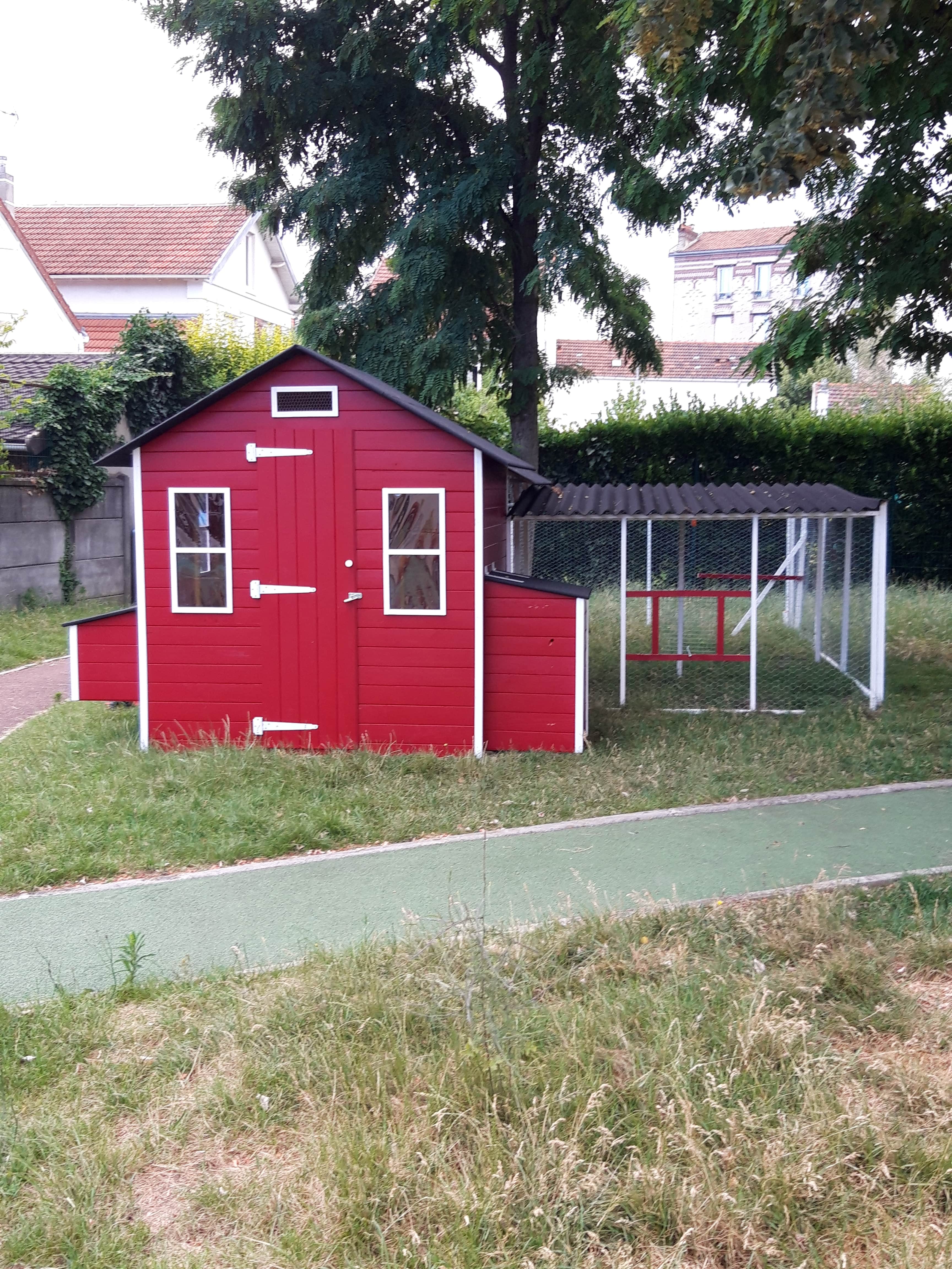 Poulailler de la crèche Les Bruyères