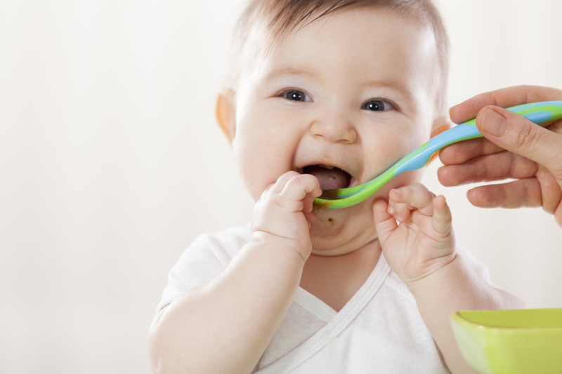 L'alimentation de bébé de 0 à 3 ans - Conseils santé