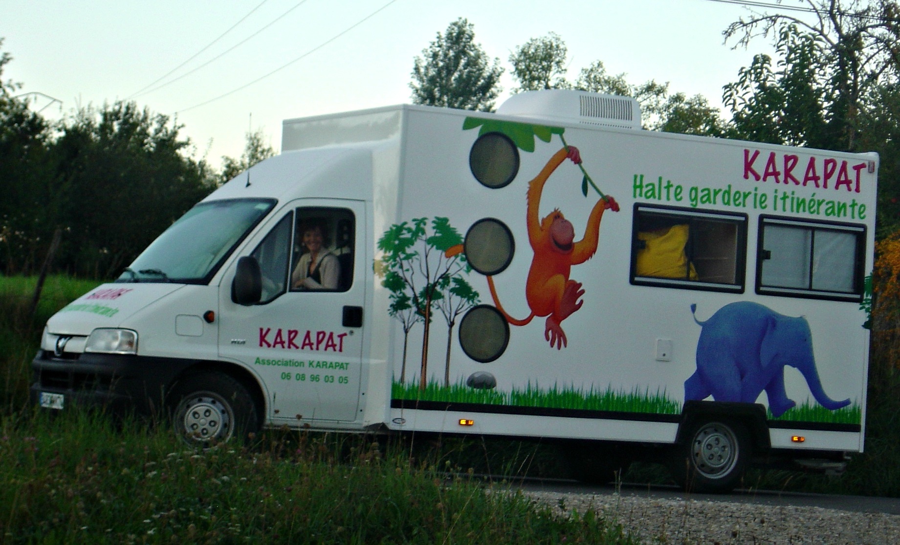 Bus de la garderie itinérante Karapat