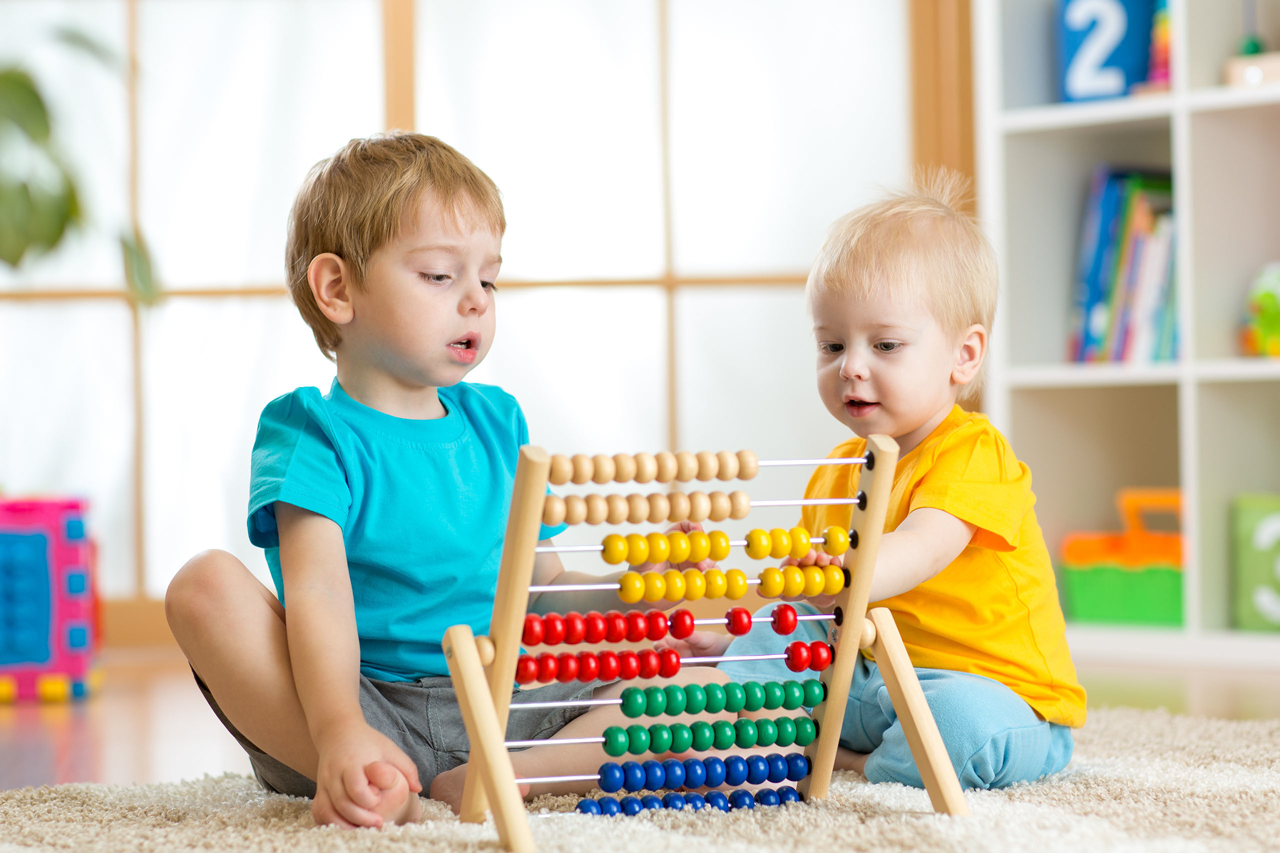 Jouet enfant 2 ans : quels sont les meilleurs jouets et jeux d