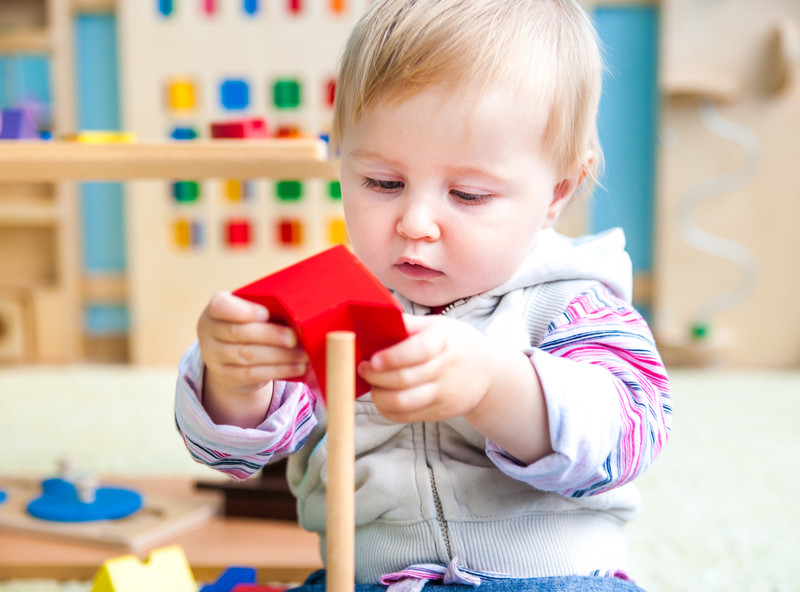 Test d'un tableau d'activité Montessori pour jeunes enfants (jouet  éducatif) 