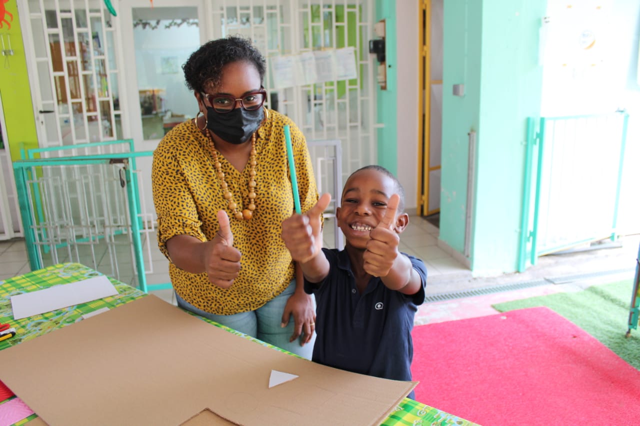 En Guadeloupe, la crèche Les P'tits Bouts D'Choux lance l'école des parents