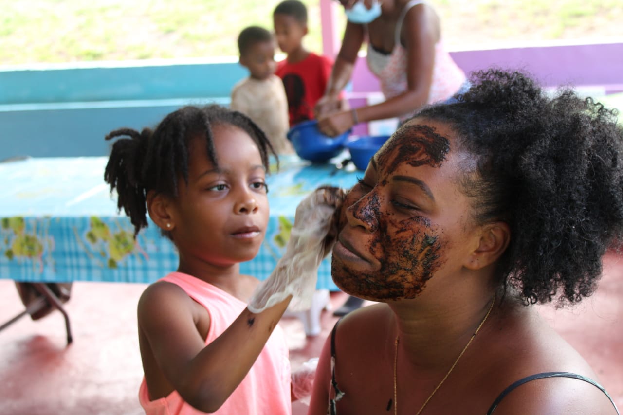 En Guadeloupe, la crèche Les P'tits Bouts D'Choux lance l'école des parents