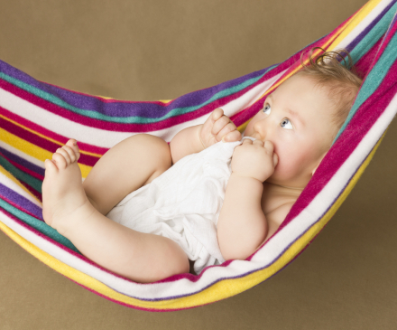 Les bébés et la position assise : le point de vue d'une