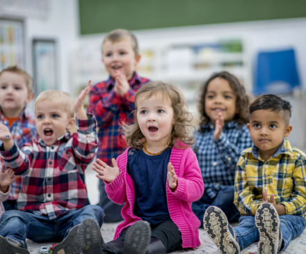 enfants en maternelle