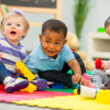 petits enfants en crèche